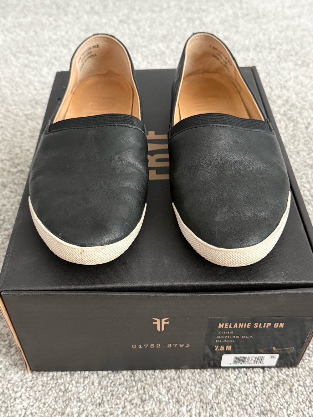 Frye Melanie Sz 7.5 Black Slip On black